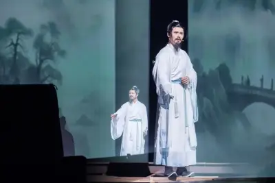 Alenacroft大战黑鬼剧照2